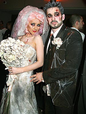 unique-halloween-wedding.jpg