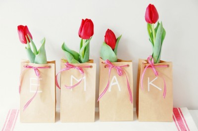 diy-red-tulip-favor-ideas.jpg
