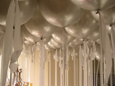 ceiling-decor-silver-and-white-ribbons.jpg