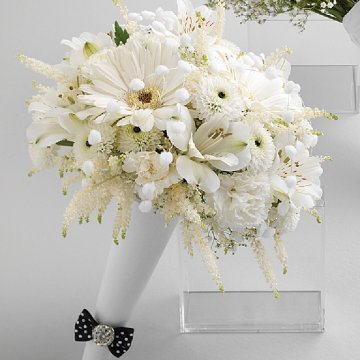 winter-wedding-bouquets-02.jpg