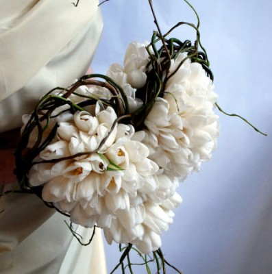 White Tulip Bridal Bouquet.jpeg