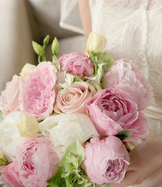 rose-and-peony-wedding-flowers.jpg