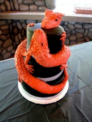 dragon_wedding_cake.jpg