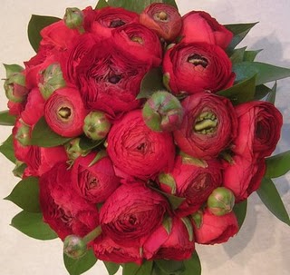 red-and-pink-wedding-bouquets.jpg
