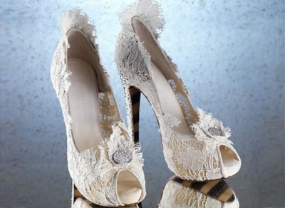 Inspiration-princess-shoes-by-Georgina-Goodman1.jpg