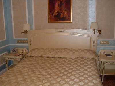 кровать.JPG