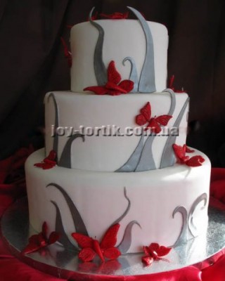 phoca_thumb_l_red_butterfly_cake_-_iwm_copy copy.jpg