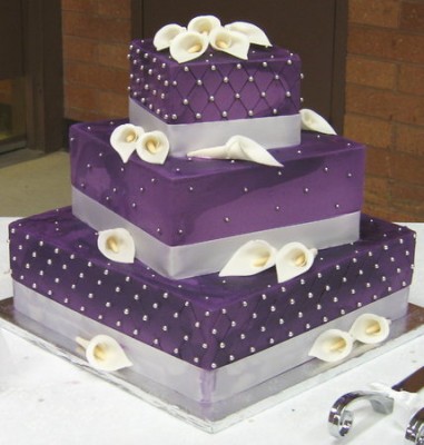 purple-wedding-cakes.jpg