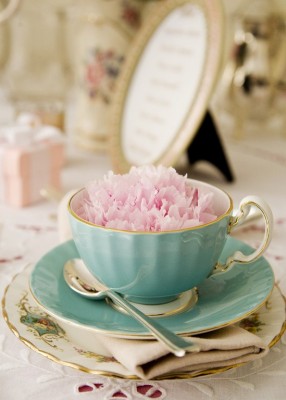 vintage-tableware.jpg