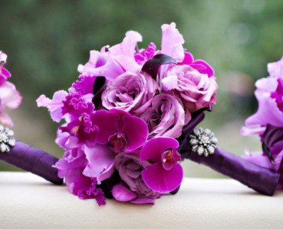 Purple-plum-wedding-bridal-bouquet-1024x682-e1335270438614.jpg