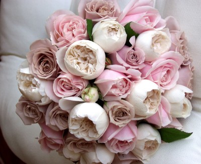 wedding-bouquets-roses-3.jpg