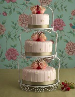 2781.paris_2d00_chic_2d00_wedding_2d00_cakes.jpg