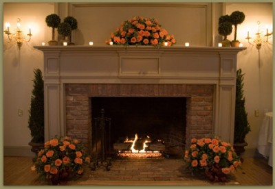 Fireplace-Mantle-Wedding-Decor-5.jpg