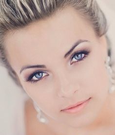 wedding-makeup-for-blondes-with-blue-eyes-q5wfsfa5.jpg