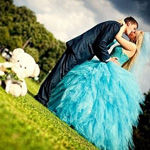 Отменяем традиции: цветные свадебные платья