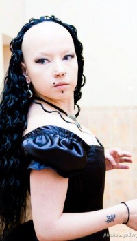 goth-wedding_15-200x350.jpg