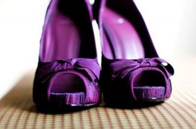 344052d998034244_purple-wedding-shoes.jpg
